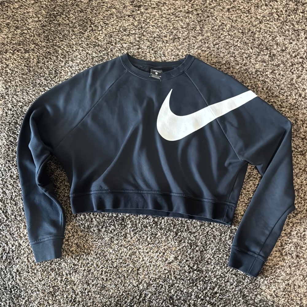 Nike Black Boxy Cropped Sweatshirt